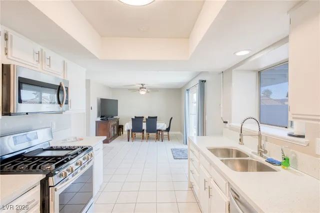 $305,000 | 3095 South Quantana Way, Laughlin, NV 89029