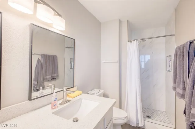 $305,000 | 3095 South Quantana Way, Laughlin, NV 89029