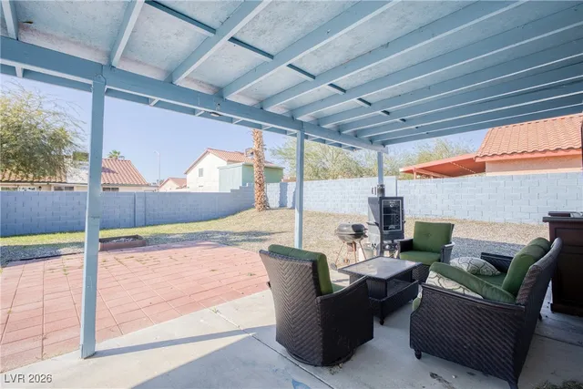 $305,000 | 3095 South Quantana Way, Laughlin, NV 89029