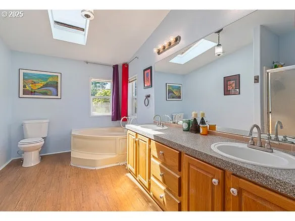 $140,000 | 310 Pitney Lane, Unit 40, Junction City, OR 97448