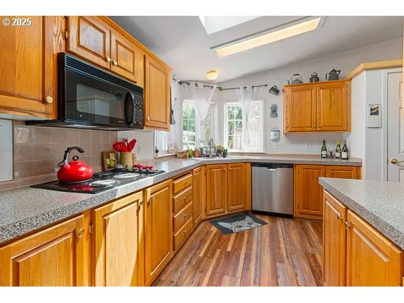 $140,000 | 310 Pitney Lane, Unit 40, Junction City, OR 97448