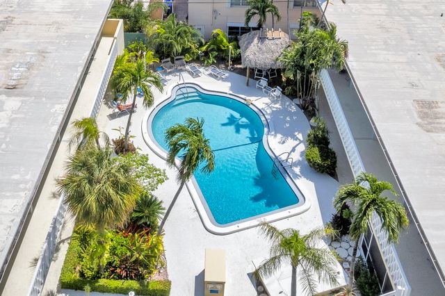 $200,000 | 4630 Poinciana Street, Unit 2E, Lauderdale-by-the-Sea, FL 33308