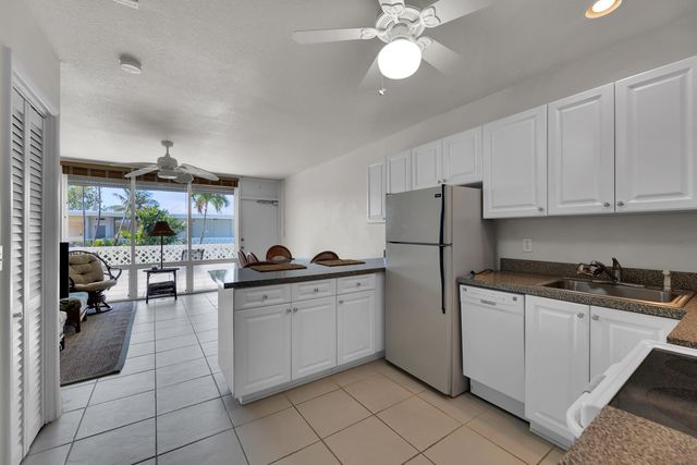$200,000 | 4630 Poinciana Street, Unit 2E, Lauderdale-by-the-Sea, FL 33308