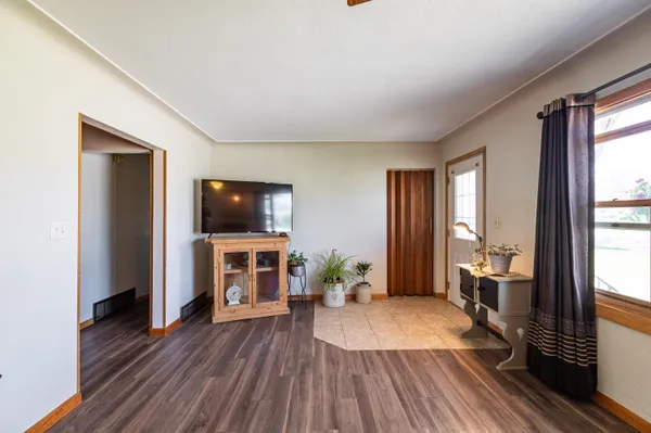$345,000 | 1367 County 25, La Crescent, MN 55947