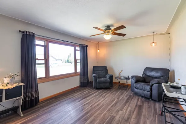 $345,000 | 1367 County 25, La Crescent, MN 55947