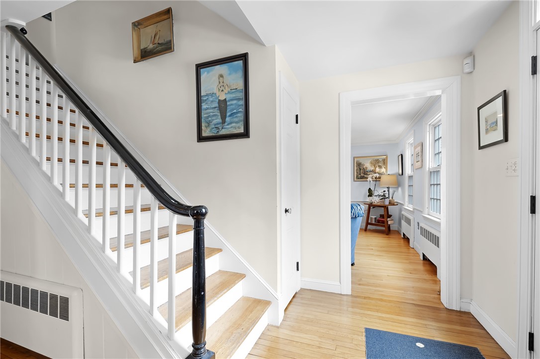 47 Kane Avenue Middletown, RI 02842 - Photo 23 of 46