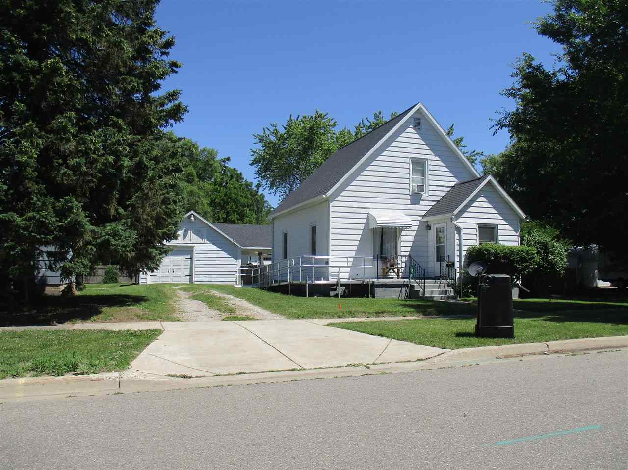 1015 Rosedale Street Alma, MI 48801 - Photo 26 of 28 1890316-30.JPG