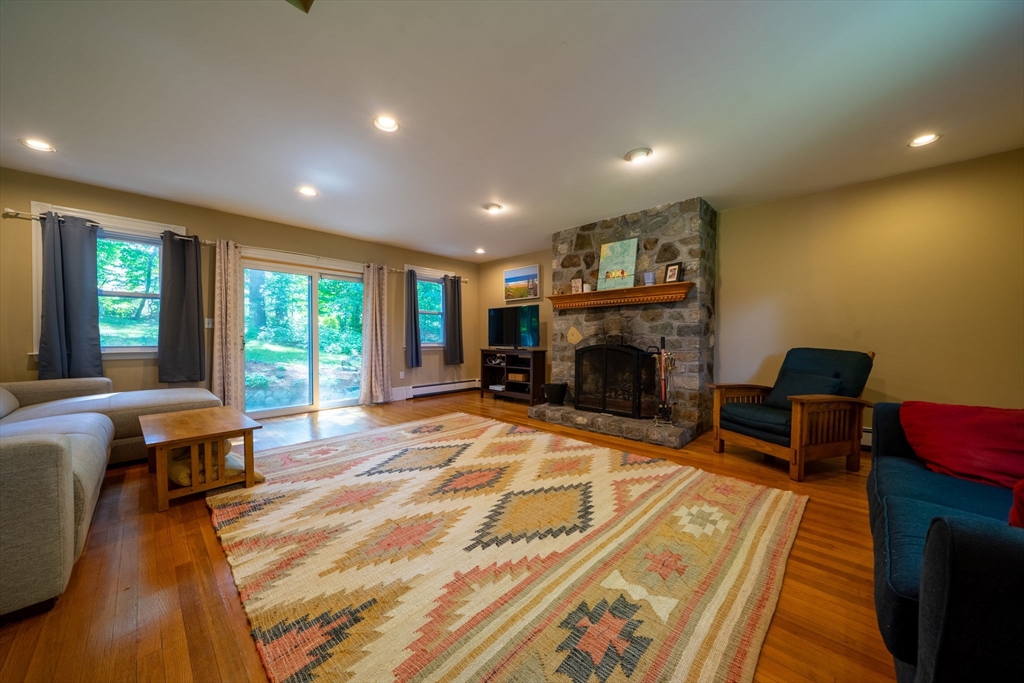 10 Trayer Road Canton, MA 02021 - Photo 15 of 32