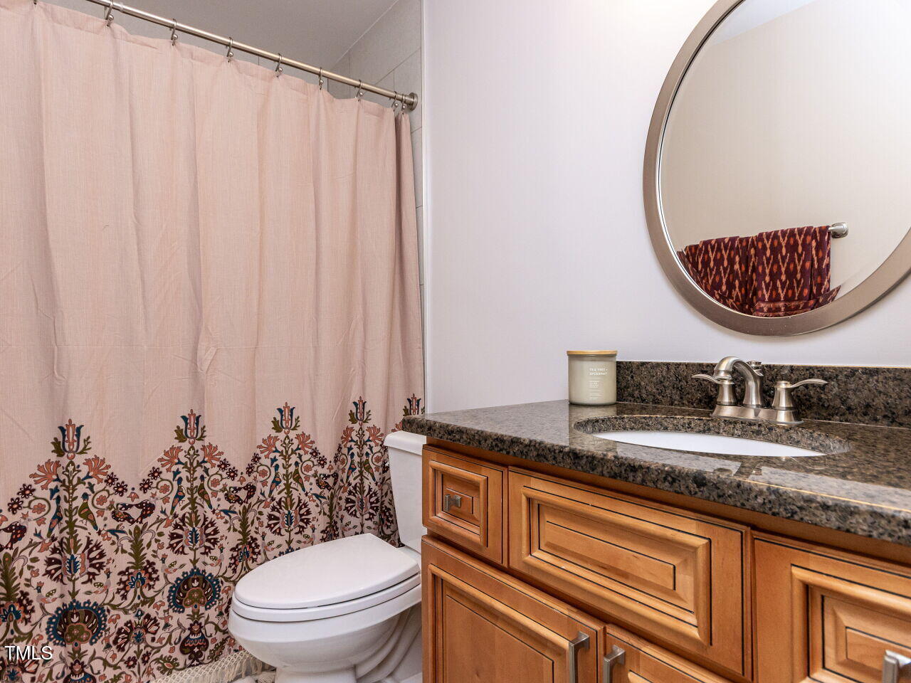 9113 Erinsbrook Drive Raleigh, NC 27617 - Photo 23 of 31 027-1280x960-bathroom