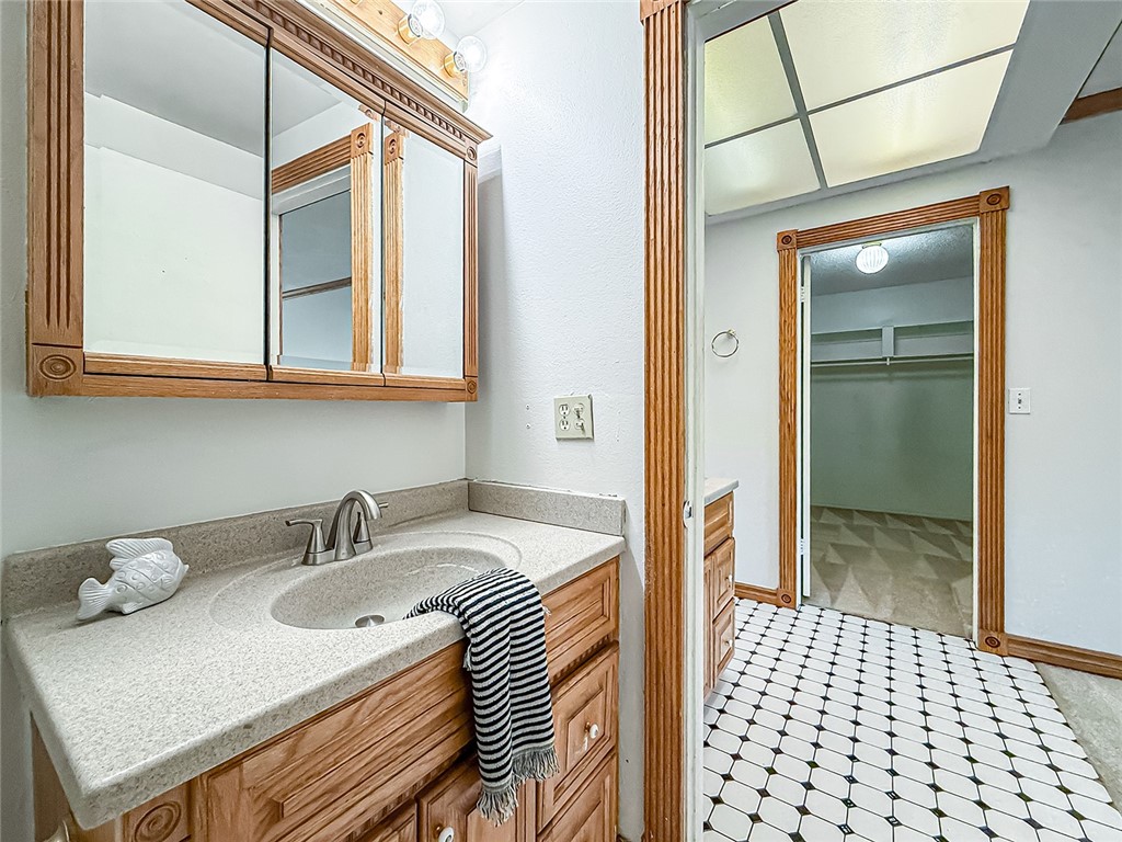 2235 Burnside Street Simi Valley, CA 93065 - Photo 49 of 71