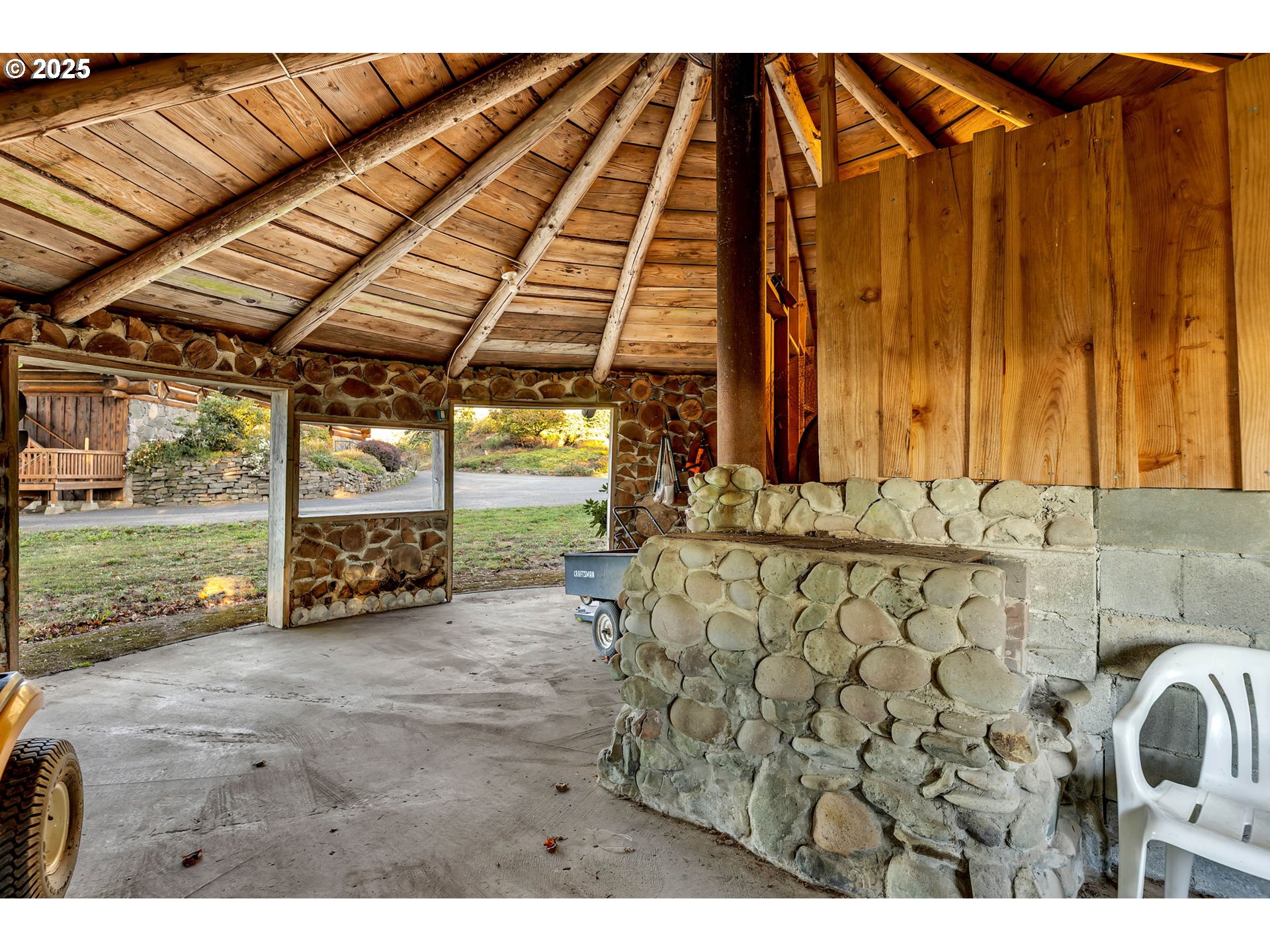 39904 Northeast Rotschy Road Yacolt, WA 98675 - Photo 32 of 48 a view of a backyard