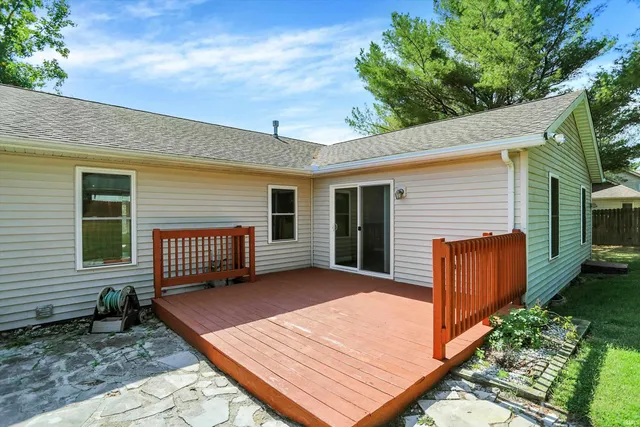 $335,000 | 857 Meadowlands Drive, Ellettsville, IN 47429