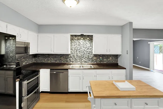 $335,000 | 857 Meadowlands Drive, Ellettsville, IN 47429