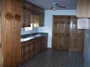 7137 Farrand Road Clio, MI 48420 - Photo 5 of 8 20138717-4.JPG