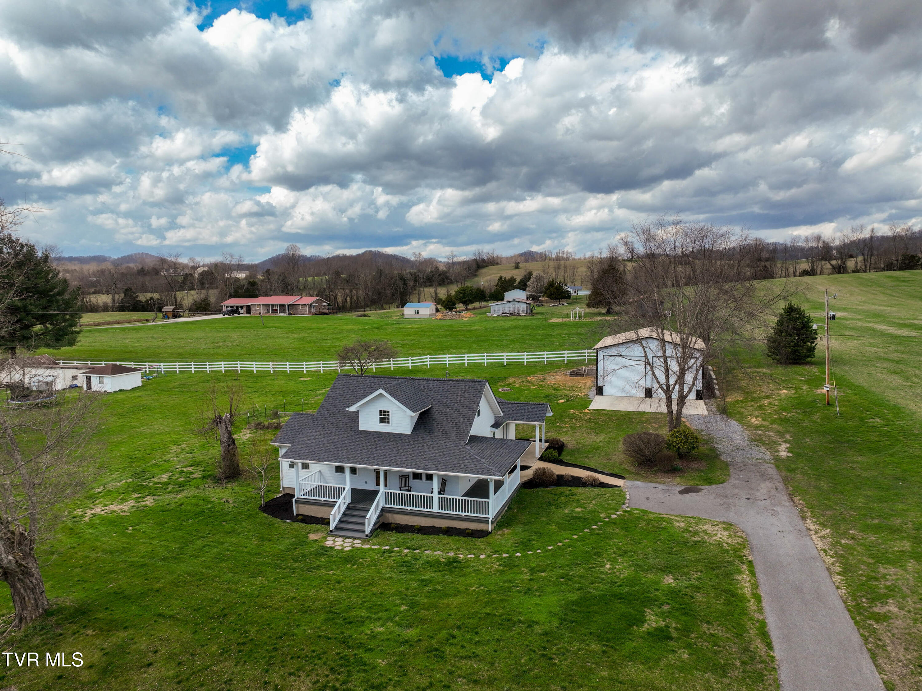 19265 Cleveland Road Abingdon, VA 24211 - Photo 31 of 34 19265 Cleveland Rd Drone MARGO-3