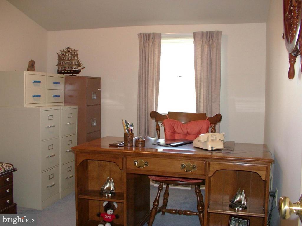 137 Pepperton Court Lititz, PA 17543 - Photo 10 of 16 Gallery Image 10