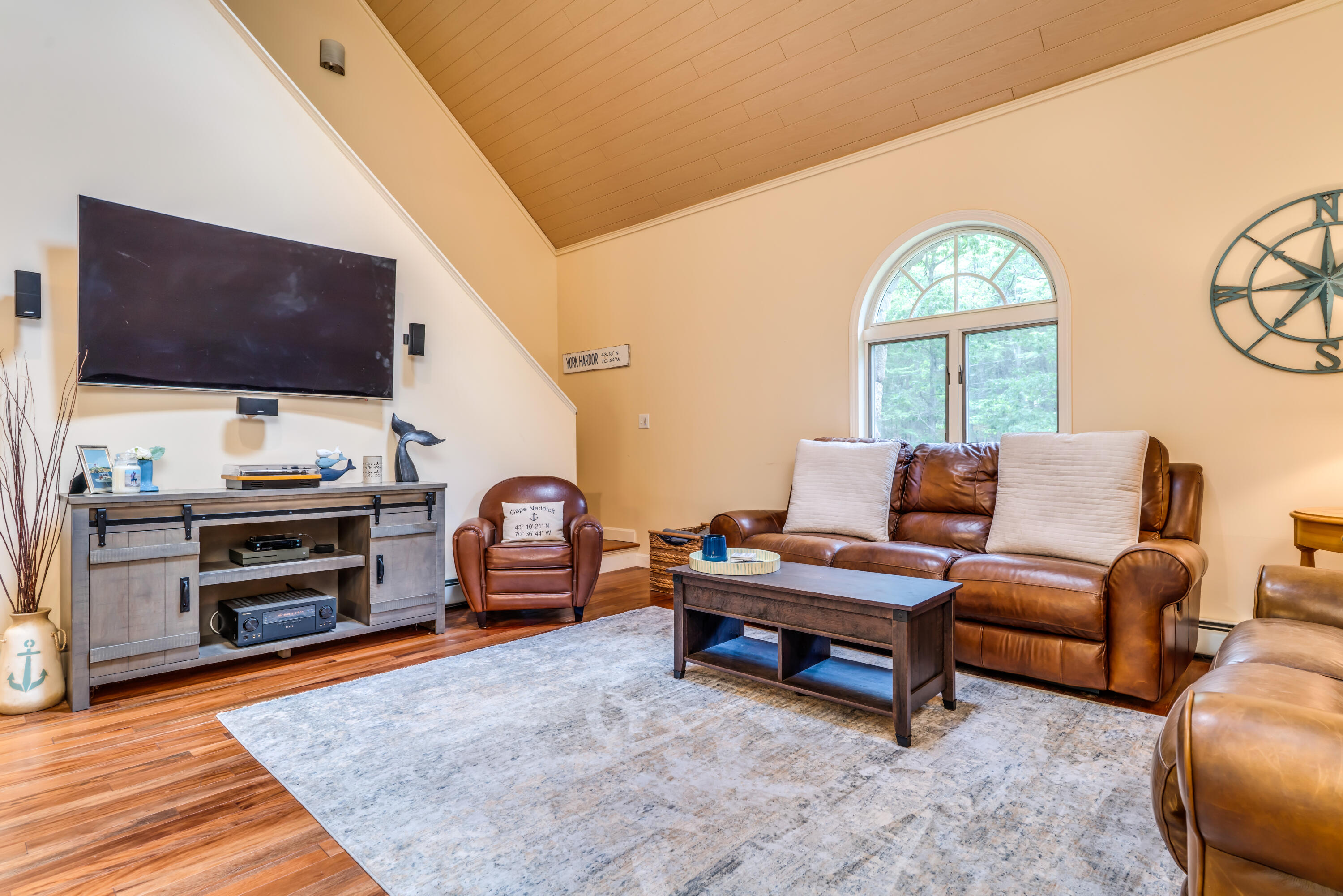 61 Greenleaf Parsons Road Cape Neddick, ME 03902 - Photo 3 of 40 DSC05761