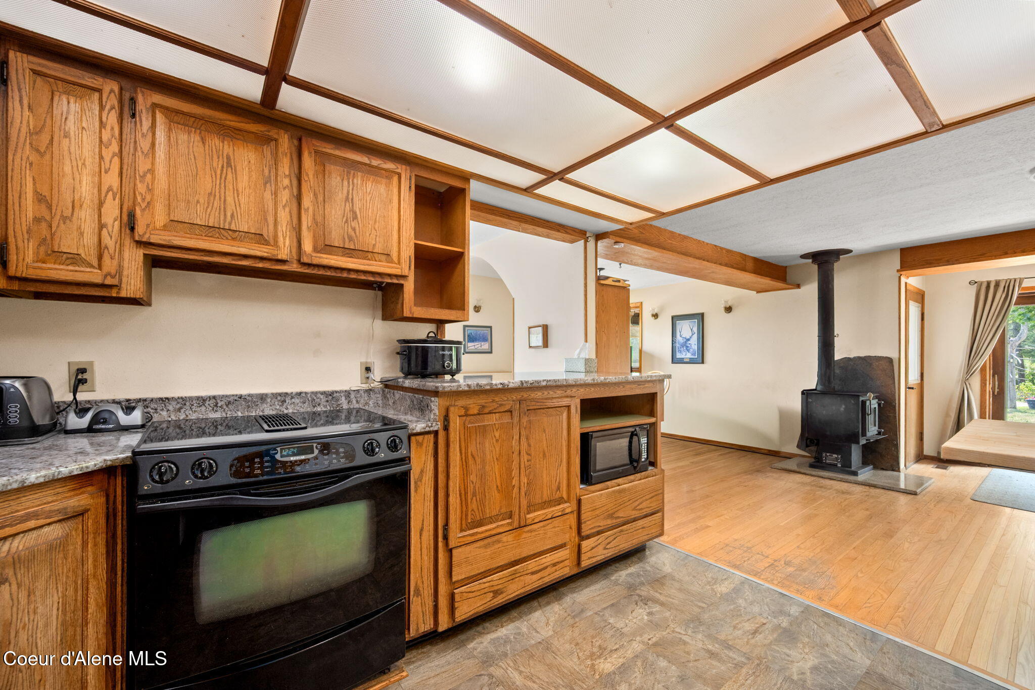 6734 West Sturgeon Road Rathdrum, ID 83858 - Photo 23 of 86 Kitchen