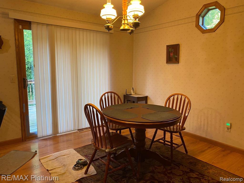 6081 Spaulding Road Howell, MI 48855 - Photo 5 of 15