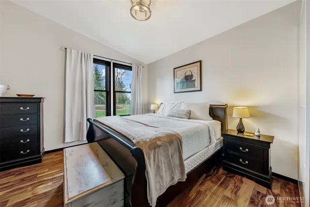 $899,888 | 12516 Kapowsin Highlands Drive East, Graham, WA 98338