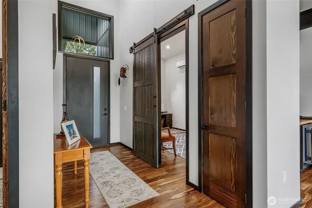 $899,888 | 12516 Kapowsin Highlands Drive East, Graham, WA 98338