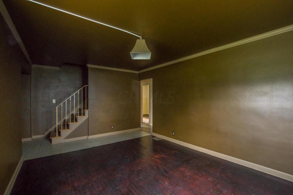 253 South Ashburton Road Columbus, OH 43213 - Photo 11 of 36