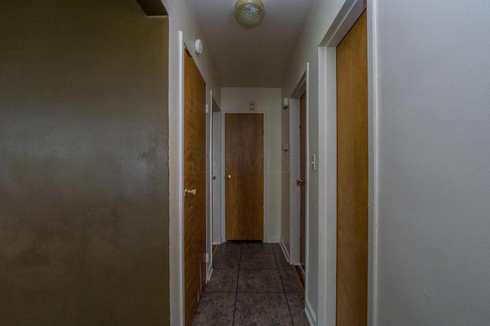 253 South Ashburton Road Columbus, OH 43213 - Photo 18 of 36
