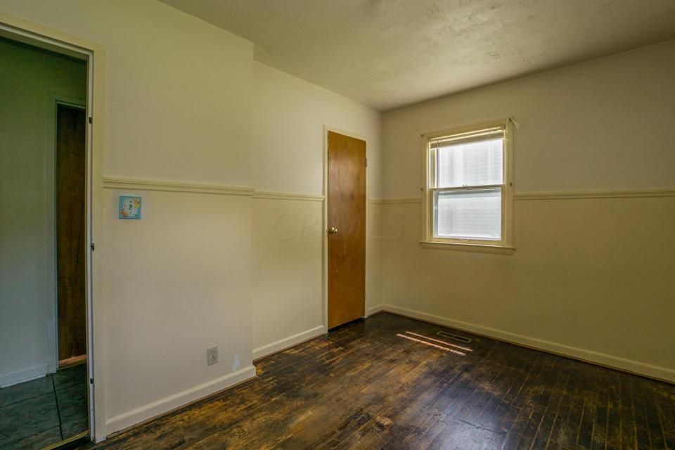 253 South Ashburton Road Columbus, OH 43213 - Photo 22 of 36