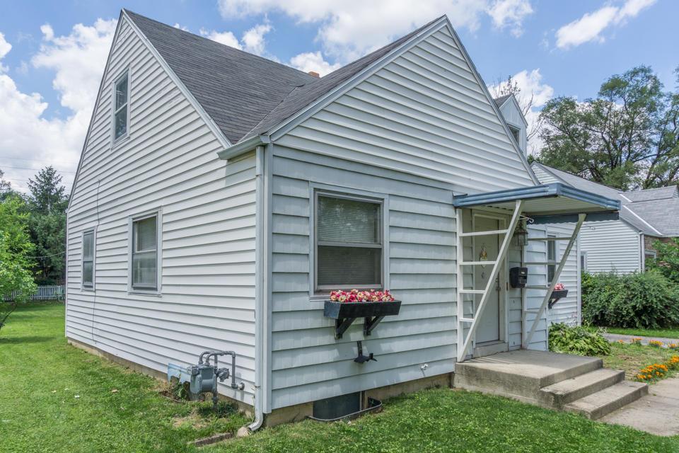 253 South Ashburton Road Columbus, OH 43213 - Photo 3 of 36