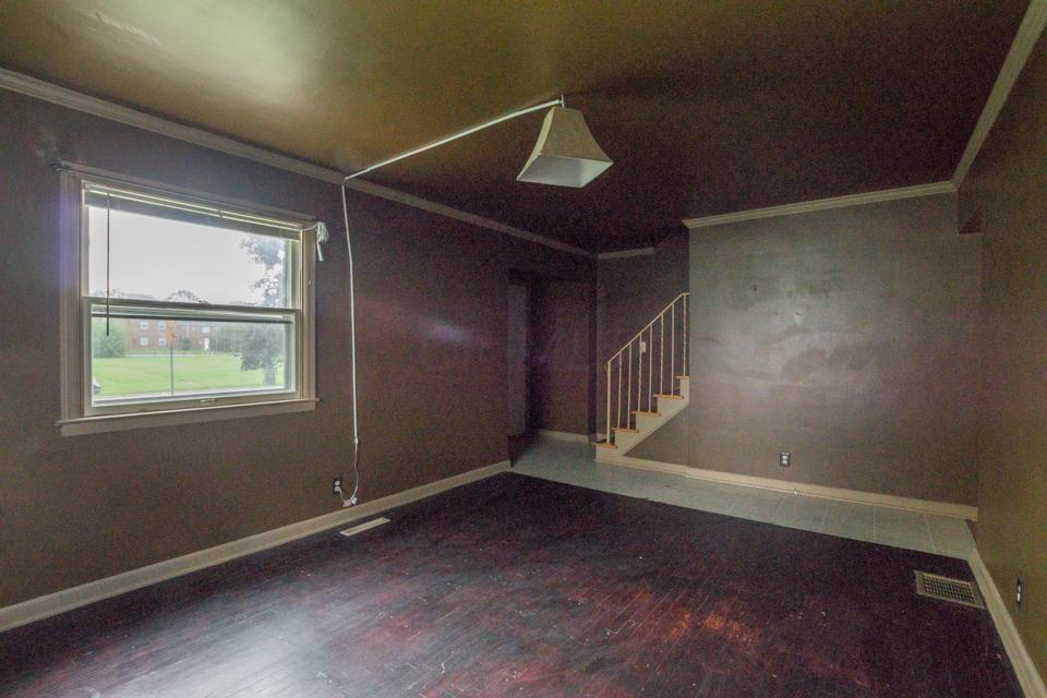 253 South Ashburton Road Columbus, OH 43213 - Photo 10 of 36
