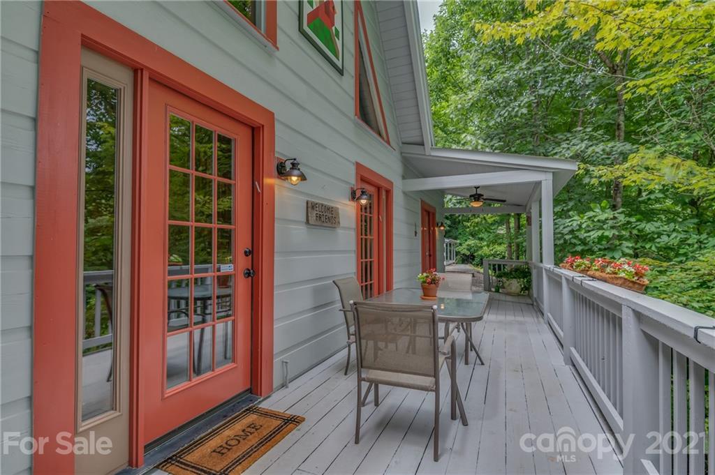 242 Reedy Ridge Road Hendersonville, NC 28792 - Photo 15 of 48 Gallery Image 15