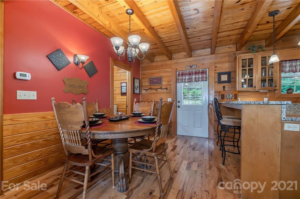 242 Reedy Ridge Road Hendersonville, NC 28792 - Photo 16 of 48 Gallery Image 16