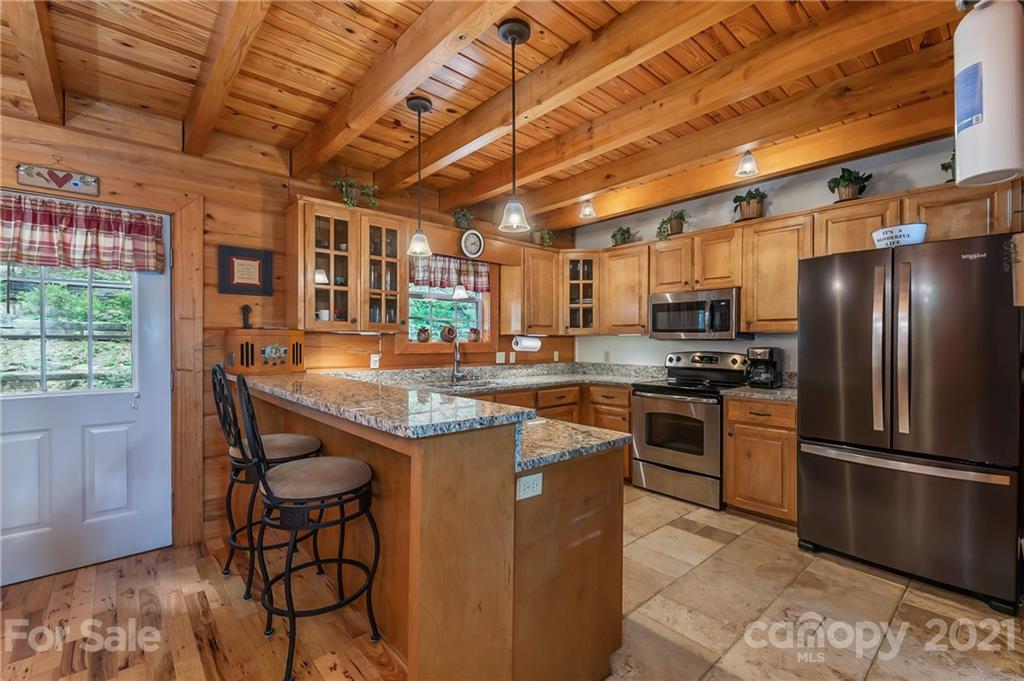 242 Reedy Ridge Road Hendersonville, NC 28792 - Photo 17 of 48 Gallery Image 17