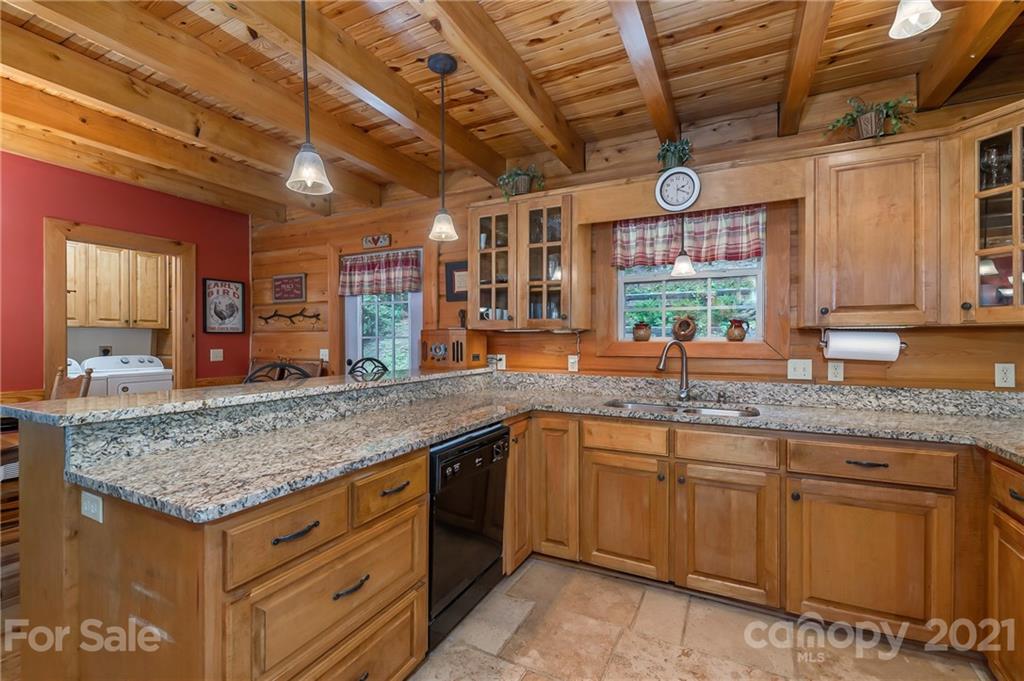 242 Reedy Ridge Road Hendersonville, NC 28792 - Photo 19 of 48 Gallery Image 19