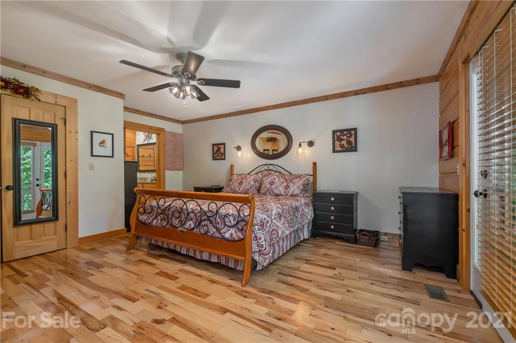242 Reedy Ridge Road Hendersonville, NC 28792 - Photo 26 of 48 Gallery Image 26