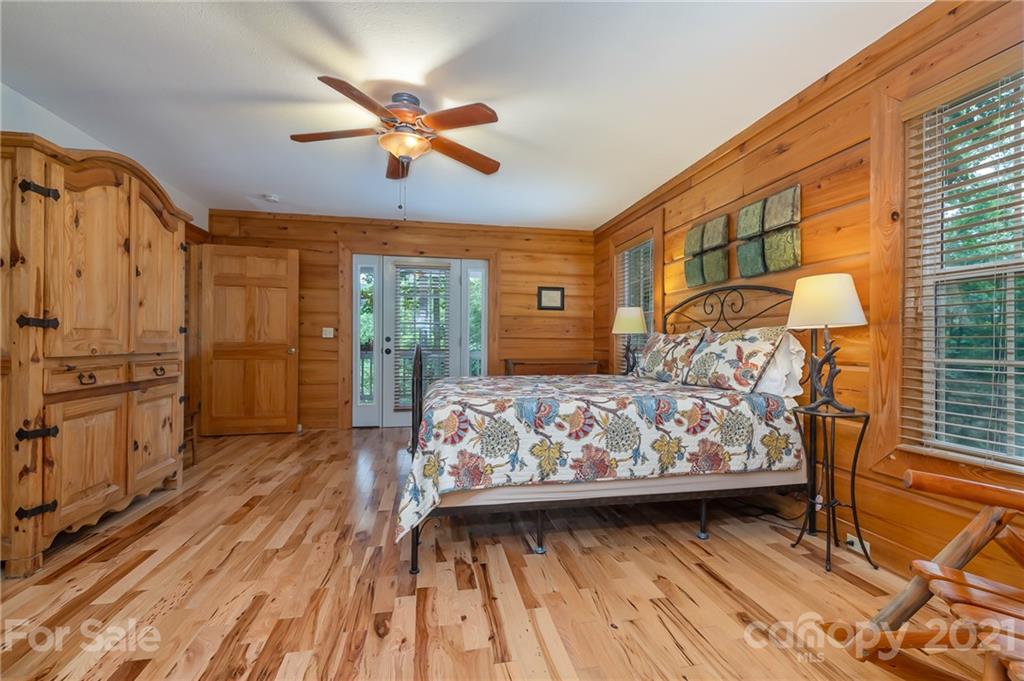 242 Reedy Ridge Road Hendersonville, NC 28792 - Photo 31 of 48 Gallery Image 31