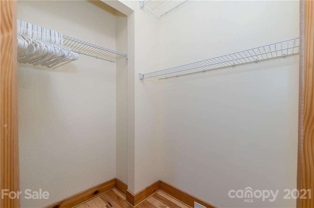 242 Reedy Ridge Road Hendersonville, NC 28792 - Photo 34 of 48 Gallery Image 34