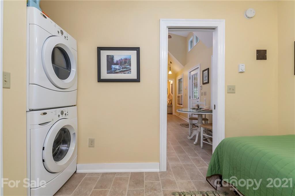 242 Reedy Ridge Road Hendersonville, NC 28792 - Photo 45 of 48 Gallery Image 45