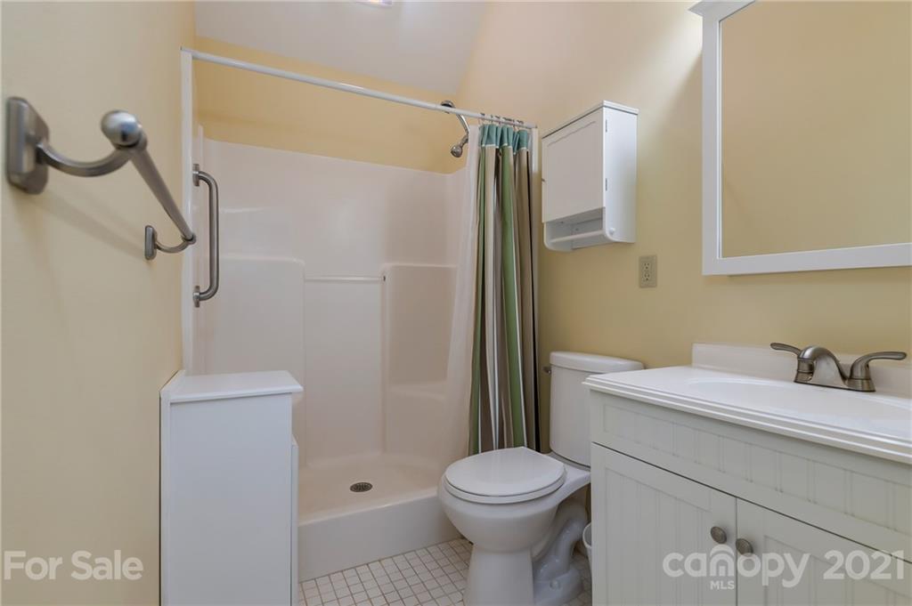 242 Reedy Ridge Road Hendersonville, NC 28792 - Photo 46 of 48 Gallery Image 46