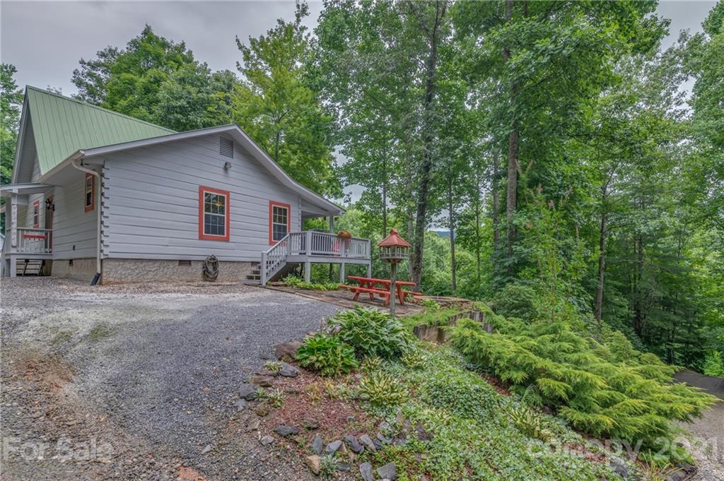 242 Reedy Ridge Road Hendersonville, NC 28792 - Photo 7 of 48 Gallery Image 7