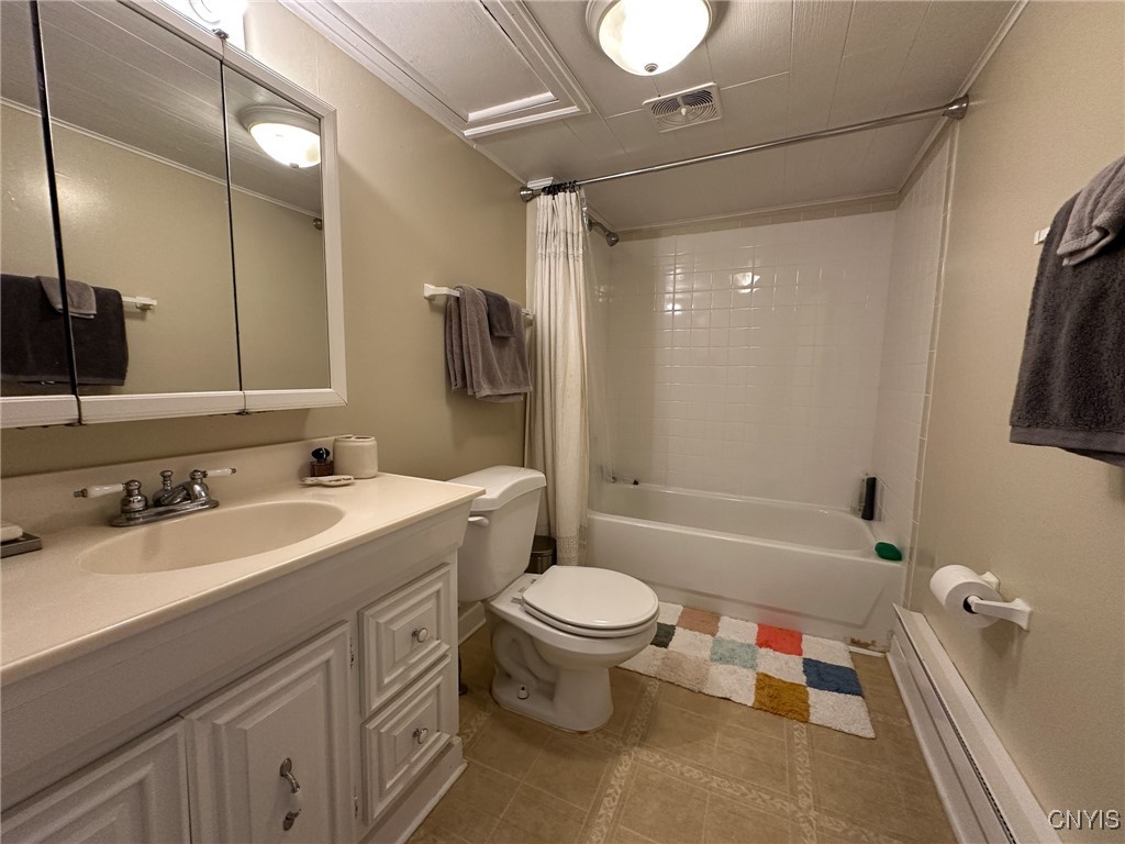 6323 Smokey Hollow Road LaFayette, NY 13078 - Photo 16 of 23 Upstairs bathroom