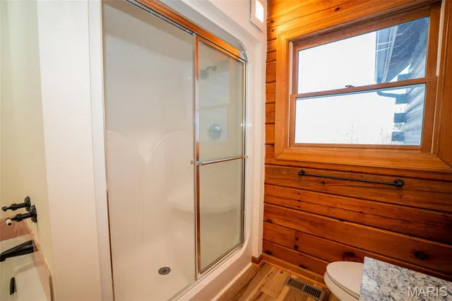 $475,000 | 5200 Chapel Hill Road, Sullivan, MO 63080