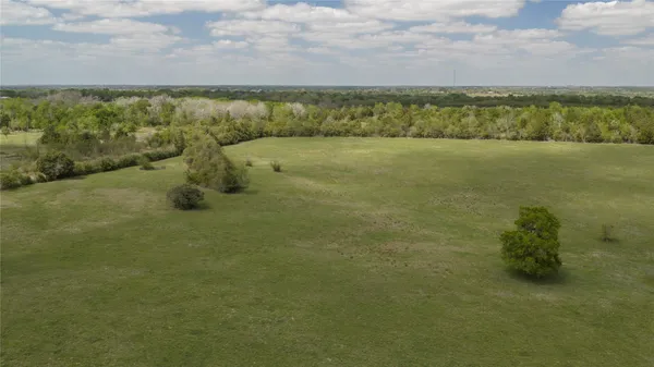 $499,200 | 1 Dairy Farm Road, Chappell Hill, TX 77426