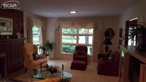 621 Morrish Road Flushing, MI 48433 - Photo 3 of 18 20442471-2.JPG