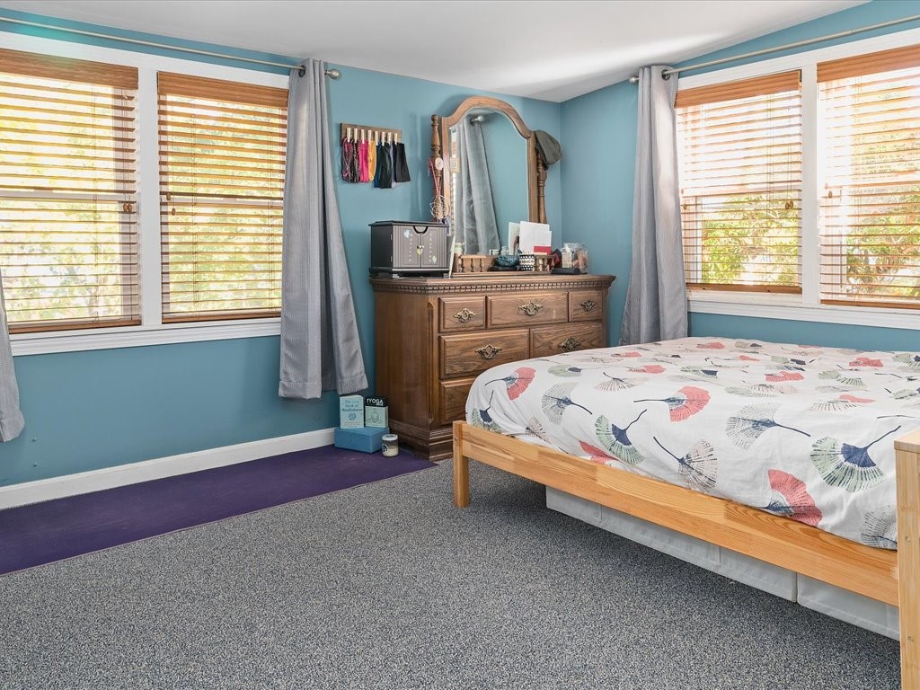 105 Naushon Avenue Warwick, RI 02888 - Photo 10 of 15