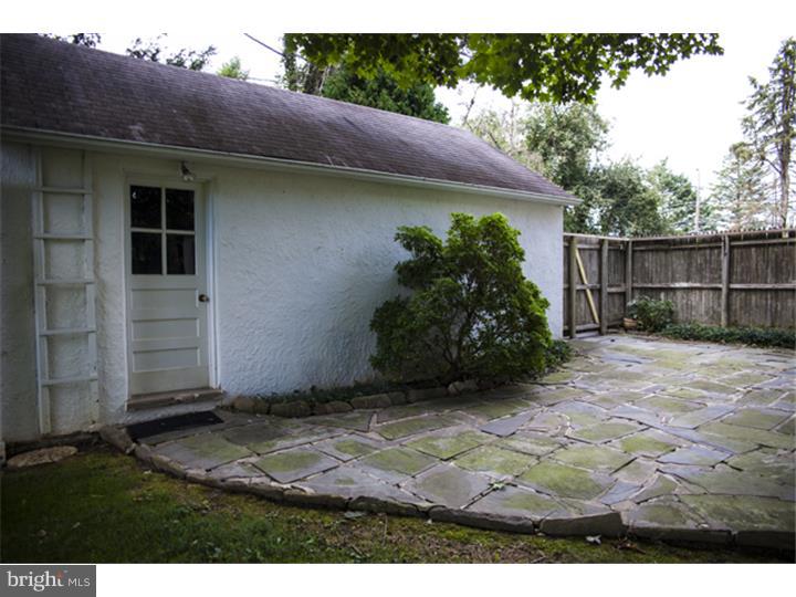 91 State Road Avondale, PA 19311 - Photo 11 of 25 Garage