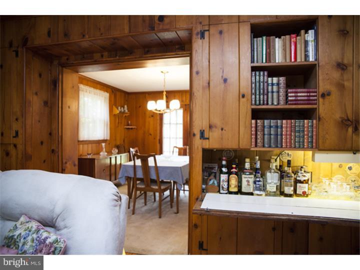 91 State Road Avondale, PA 19311 - Photo 6 of 25 Family Room