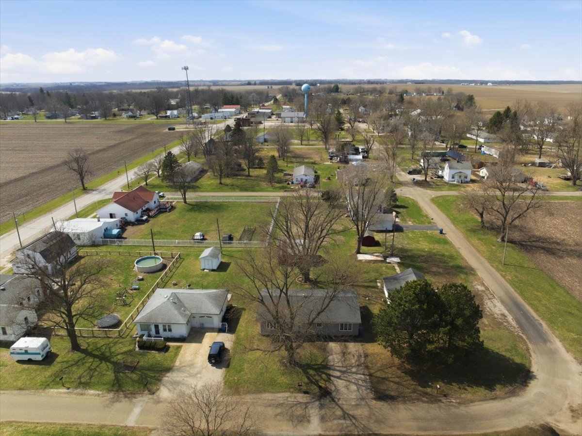 107 Verry Street Armington, IL 61721 - Photo 5 of 27