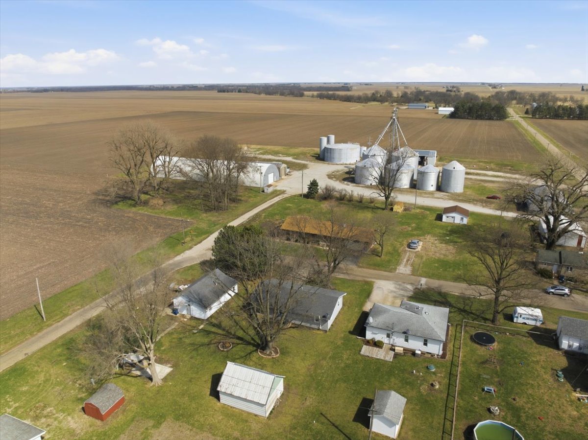 107 Verry Street Armington, IL 61721 - Photo 6 of 27