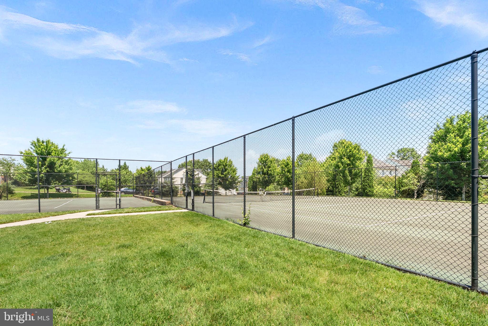 7471 Brunson Circle, Unit 10A Gainesville, VA 20155 - Photo 26 of 30 a view of a garden